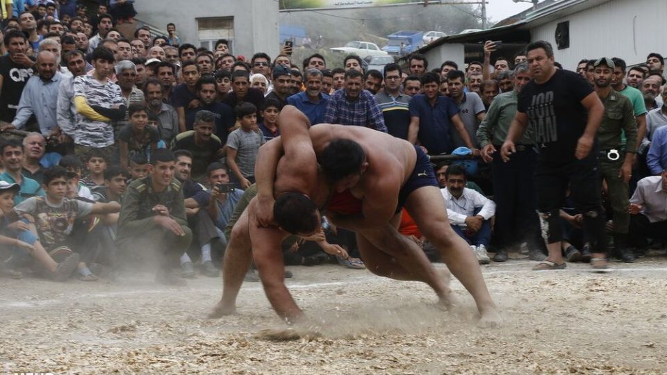 مسابقات کشتی لوچو