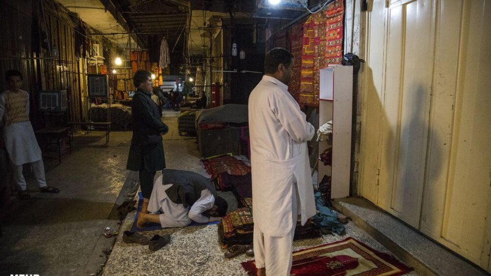 کسب و کار مهاجران افغانستانی در بازار زاهدان