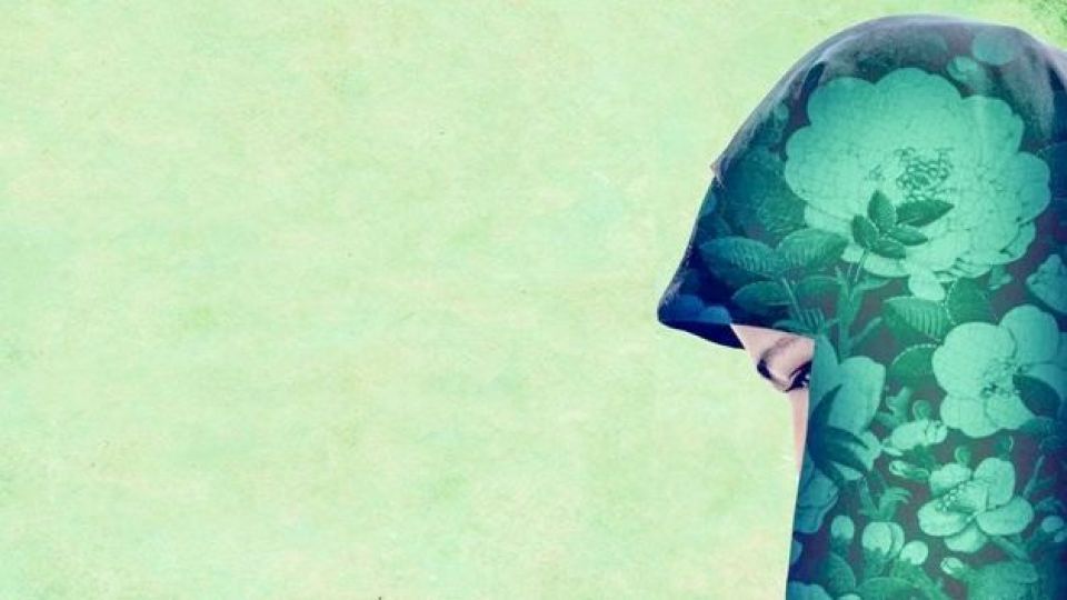 آیا خداوند خانمهای بدحجاب را عذاب میکند؟ آیا خداوند خانمهای بدحجاب را عذاب میکند؟