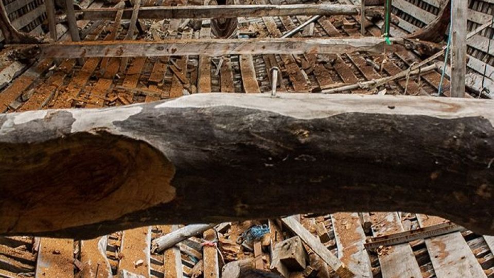 کارگاه لنج سازی - جزیره قشم کارگاه لنج سازی - جزیره قشم