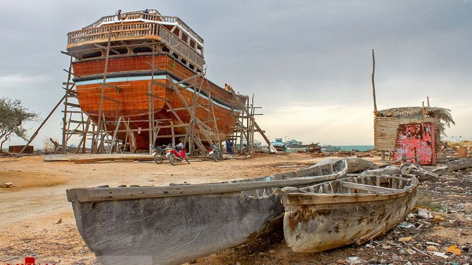 کارگاه لنج سازی - جزیره قشم کارگاه لنج سازی - جزیره قشم