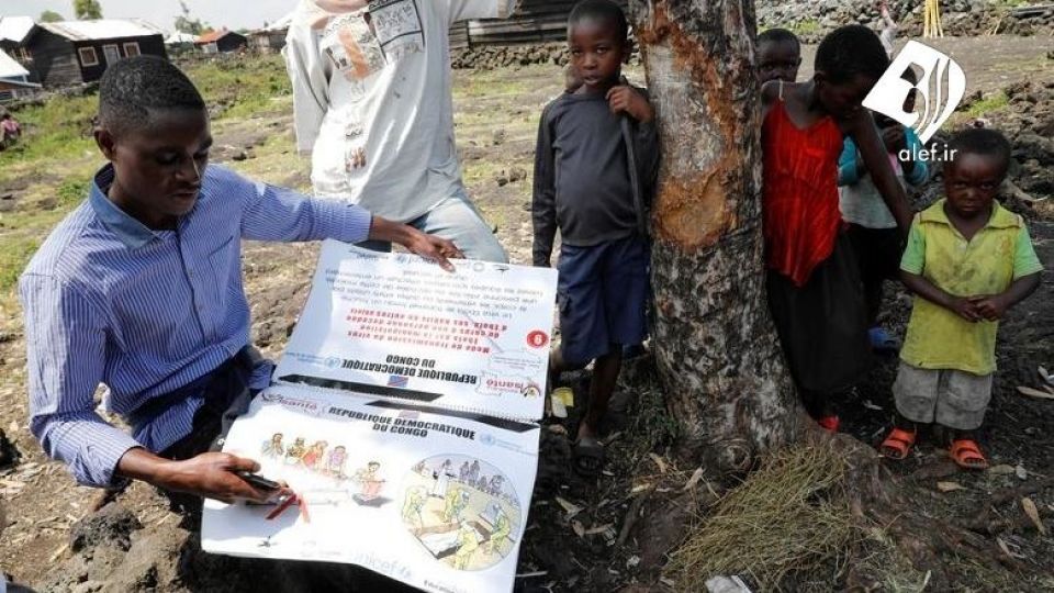 تلاش برای فرار از ویروس ابولا تلاش برای فرار از ویروس ابولا