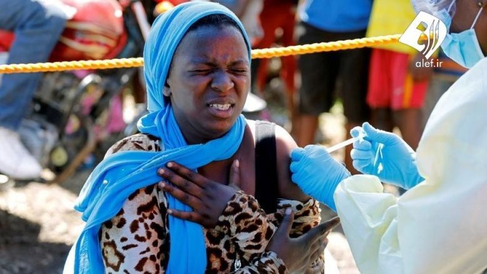 تلاش برای فرار از ویروس ابولا