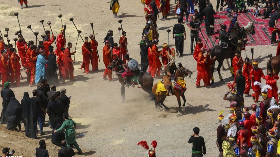 آیین خیمه سوزان هیئت خیام الحسین قم
