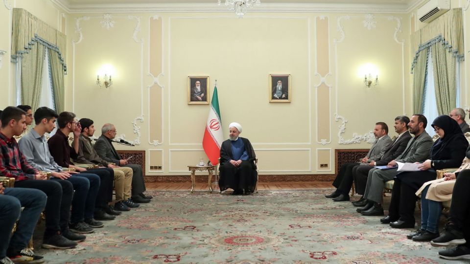 روحانی: باید از نخبگان و استعدادها مراقبت کنیم روحانی: باید از نخبگان و استعدادها مراقبت کنیم