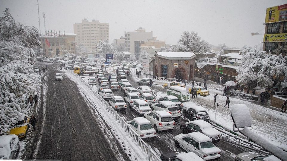 برف پائیزی در تهران