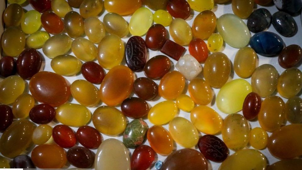 کارگاه انگشتر سازی و قلم زنی