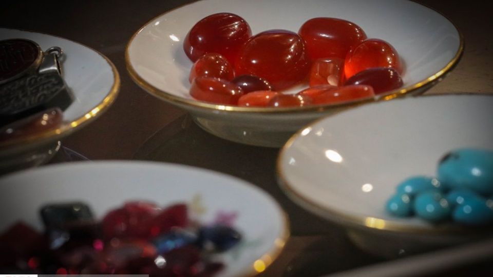 کارگاه انگشتر سازی و قلم زنی