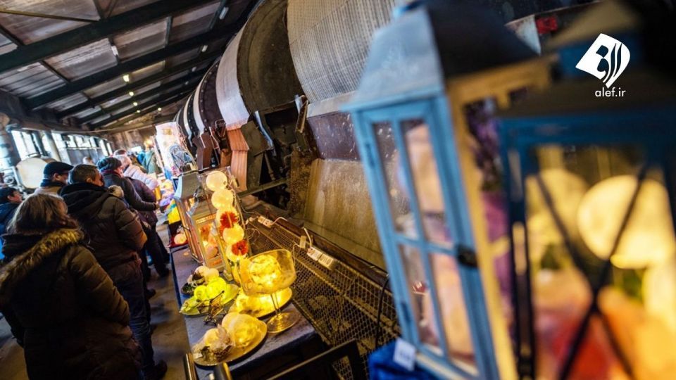 بازار کریسمس در تونل‌های معدن سنگ ۱۰۰۰ ساله