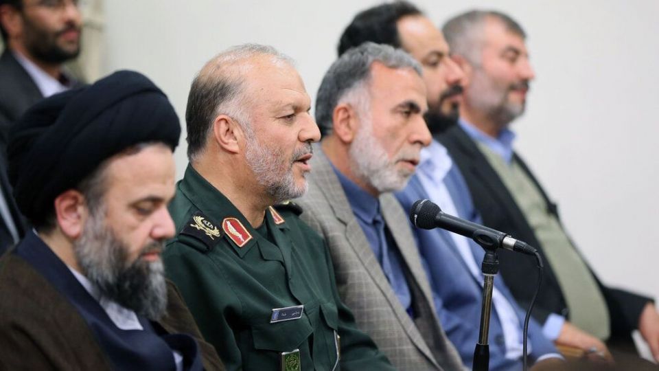 دیدار اعضای کنگره تجلیل از رزمندگان خمینی‌شهر با رهبر انقلاب