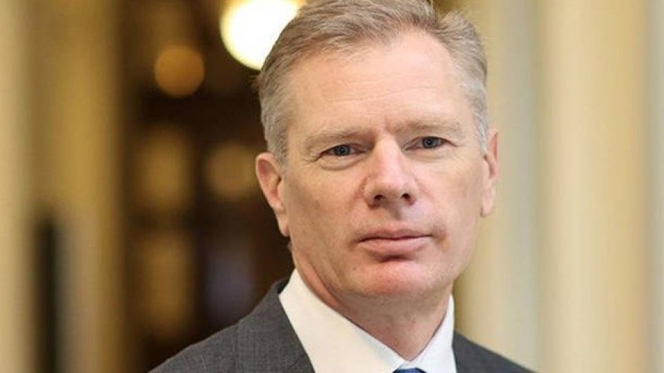 سفیر انگلیس مقابل دانشگاه امیرکبیر دستگیر شد+واکنش انگلیس سفیر انگلیس مقابل دانشگاه امیرکبیر دستگیر شد+واکنش انگلیس