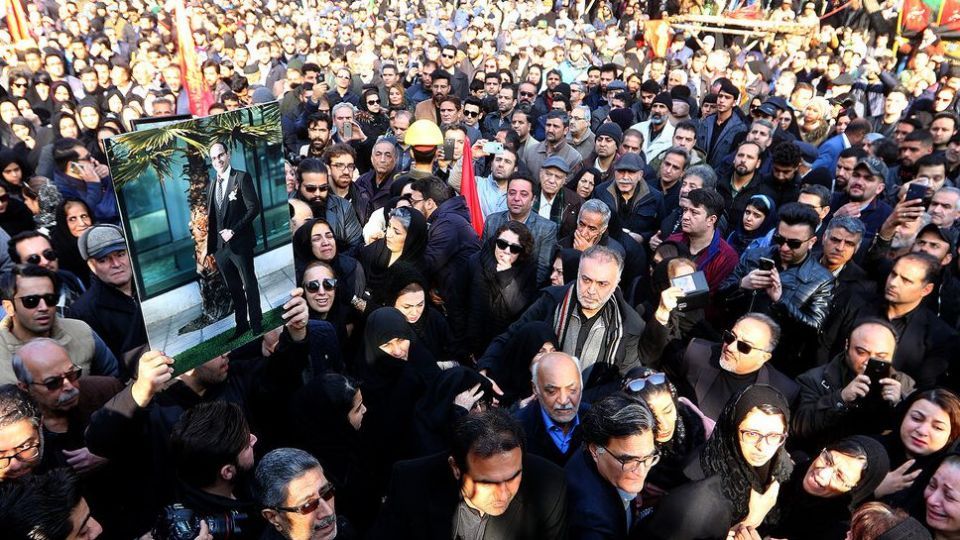 مراسم تشییع ۱۱ نفر از شهدای حادثه سقوط هواپیمای اوکراینی در اصفهان