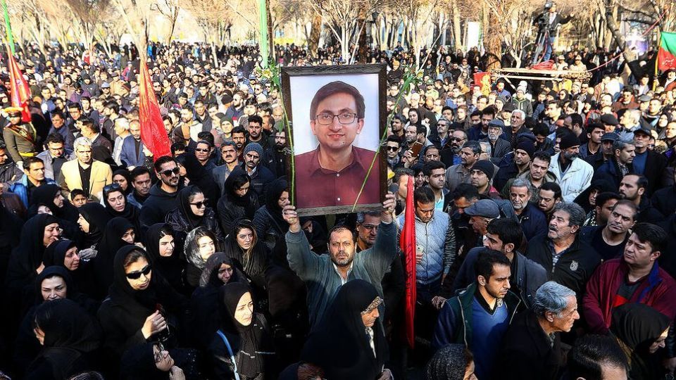 مراسم تشییع ۱۱ نفر از شهدای حادثه سقوط هواپیمای اوکراینی در اصفهان