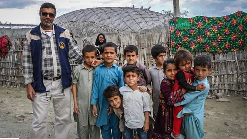 خدمت‌رسانی به مردم سیل‌زده‌ٔ گافْرْ