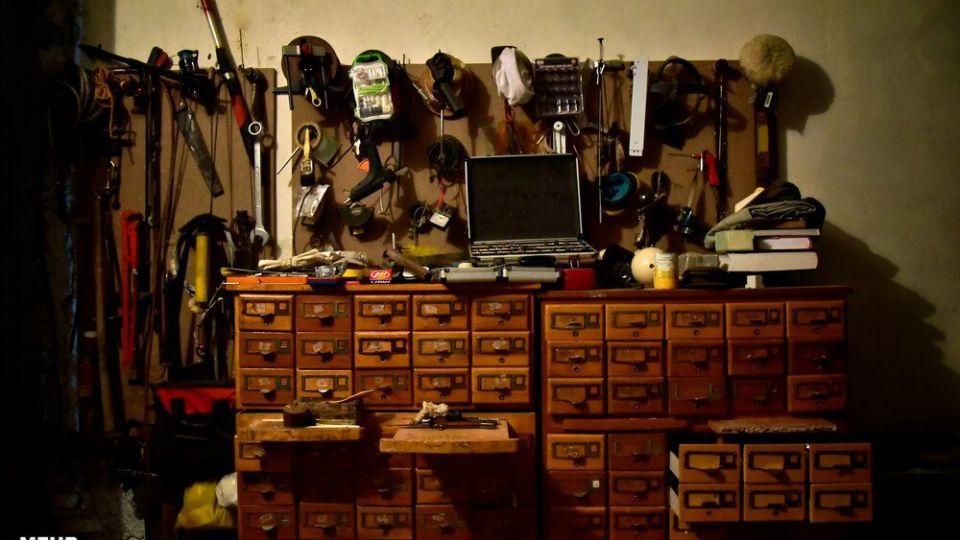 مجسمه سازی با چوب