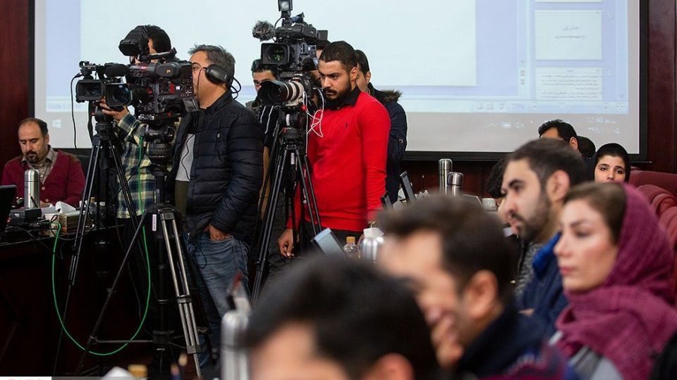 نشست وزیر اقتصاد با «مجمع کارآفرینان جوان»