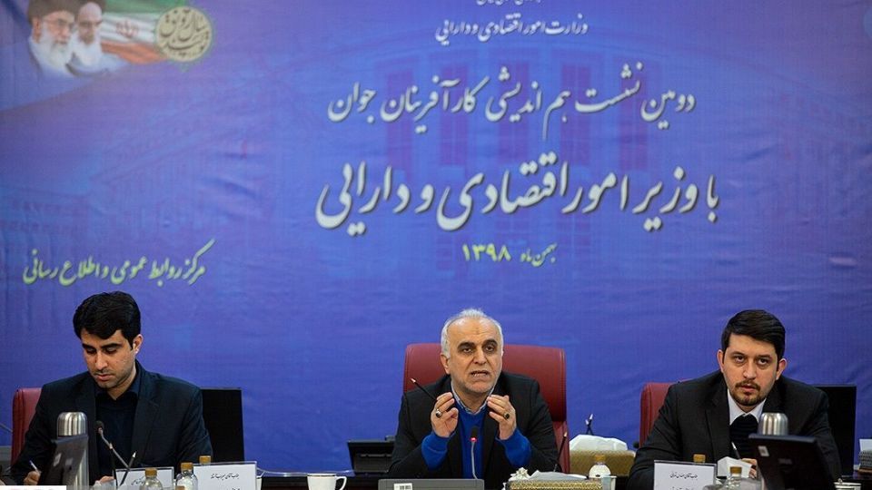 نشست وزیر اقتصاد با «مجمع کارآفرینان جوان»