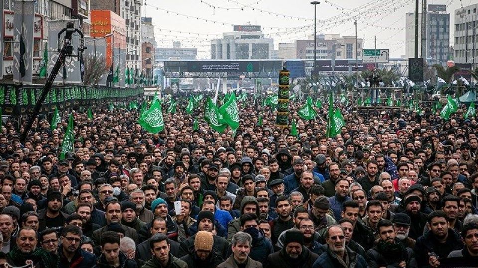  اجتماع عزاداران فاطمی در میدان هفت تیر 