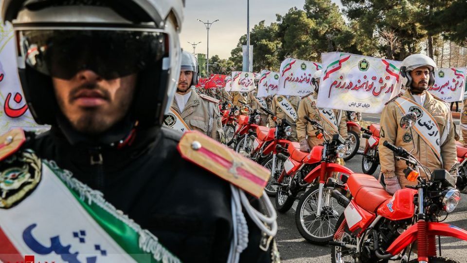 رژه موتور سواران نیرو‌های مسلح