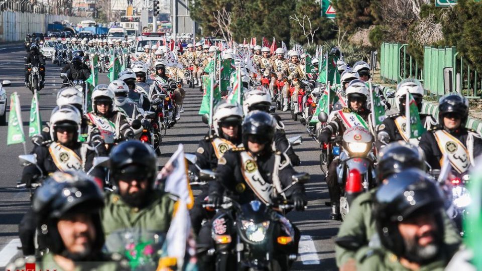 رژه موتور سواران نیرو‌های مسلح