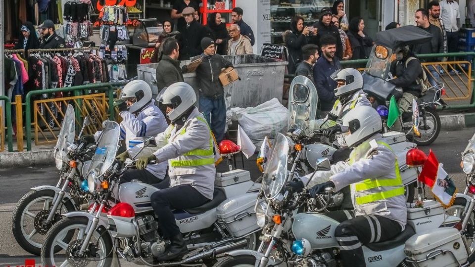 رژه موتور سواران نیرو‌های مسلح