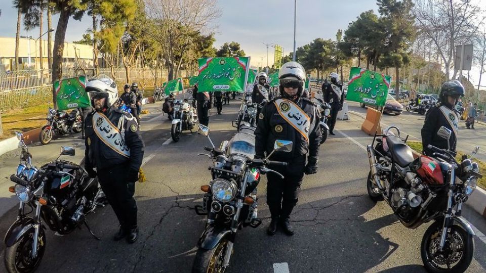 رژه موتور سواران نیرو‌های مسلح