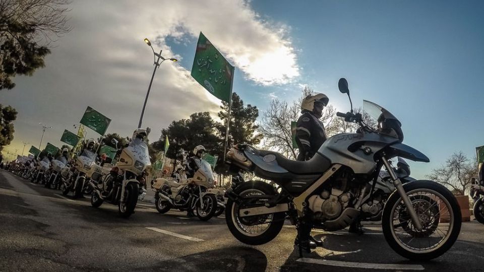 رژه موتور سواران نیرو‌های مسلح