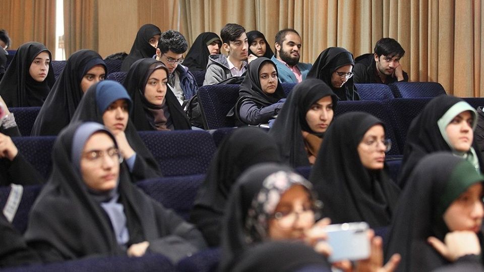 مناظره انتخابات مجلس در دانشگاه اصفهان