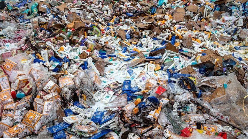 امحای ۴۰۰ تن مواد غذایی و کالای سلامت