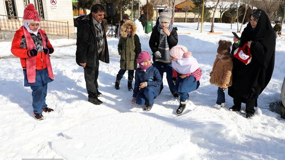 جشنواره تندیس‌های برفی در اردبیل