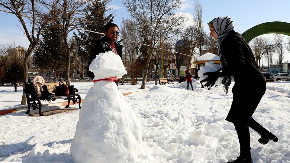 جشنواره تندیس‌های برفی در اردبیل
