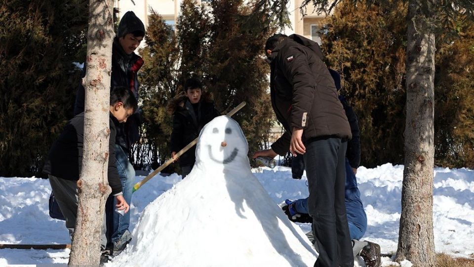 جشنواره تندیس‌های برفی در اردبیل
