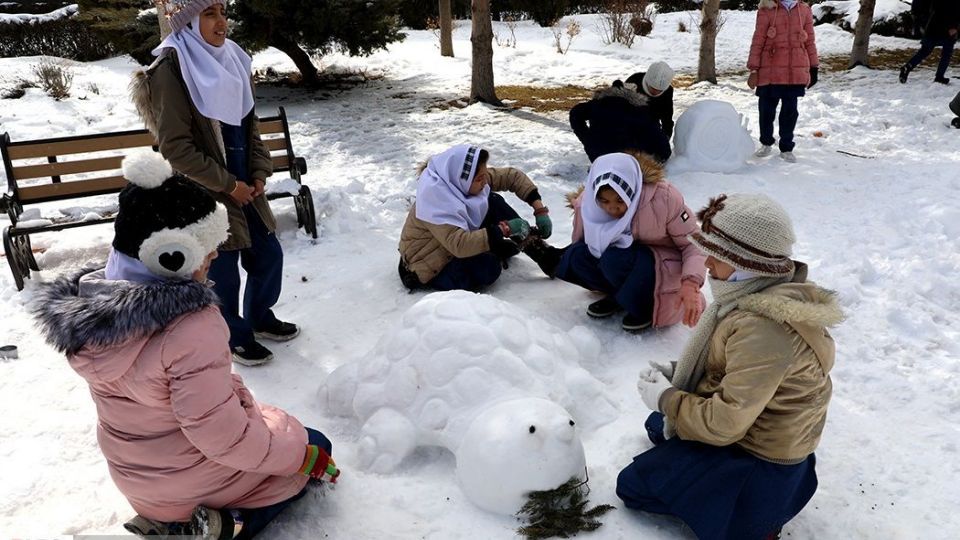 جشنواره تندیس‌های برفی در اردبیل