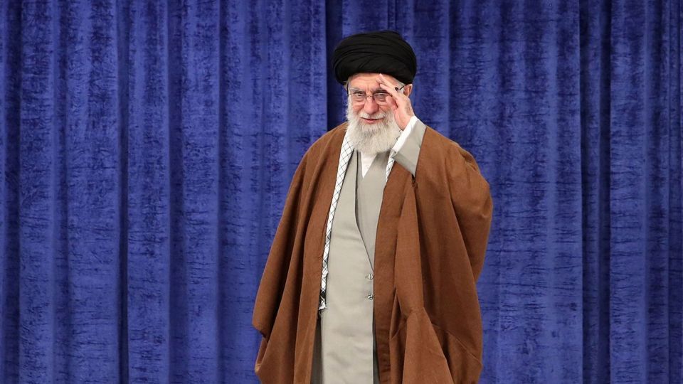  اخذ رأی از حضرت آیت الله خامنه‌ای 