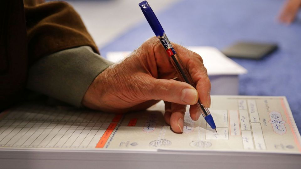  اخذ رأی از حضرت آیت الله خامنه‌ای 