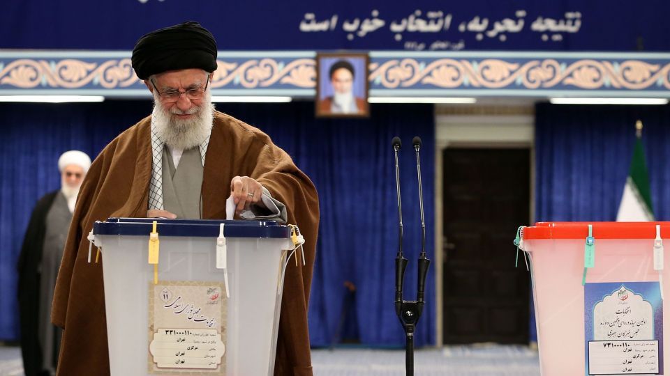  اخذ رأی از حضرت آیت الله خامنه‌ای 