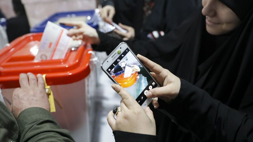 انتخابات مجلس شورای اسلامی و مجلس خبرگان در قم و مشهد