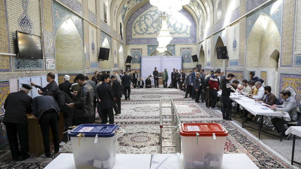 انتخابات مجلس شورای اسلامی و مجلس خبرگان در قم و مشهد