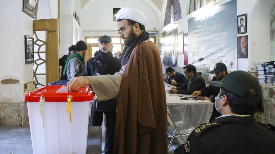 انتخابات مجلس شورای اسلامی و مجلس خبرگان در قم و مشهد