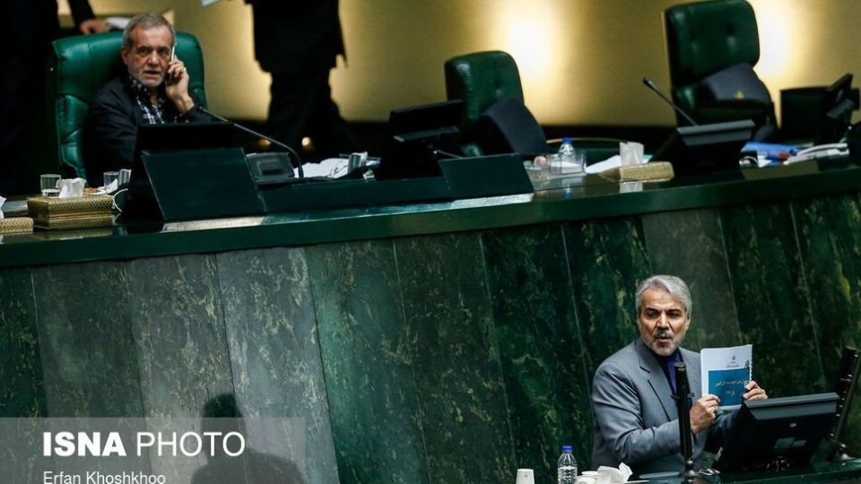 مقابله با ویروس کرونا در صحن علنی مجلس شورای اسلامی