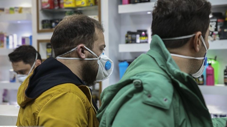 توزیع‌ ماسک در داروخانه های قم