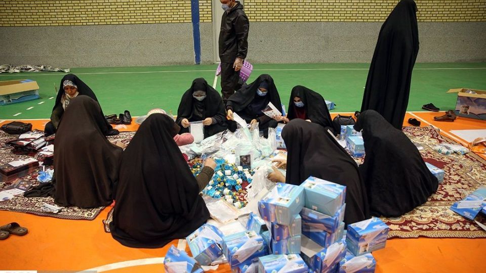 بسته بندی و توزیع ۵۰ هزار بسته بهداشتی در قم