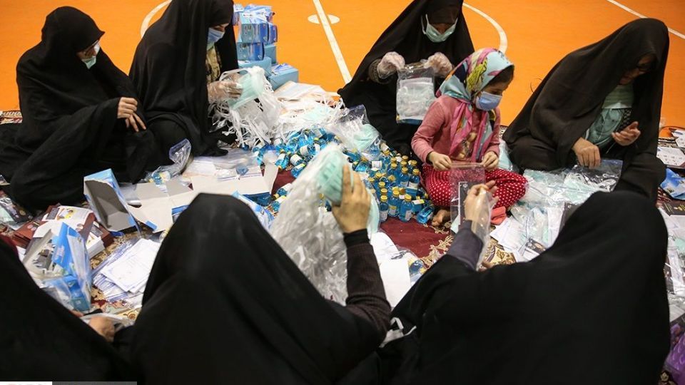 بسته بندی و توزیع ۵۰ هزار بسته بهداشتی در قم