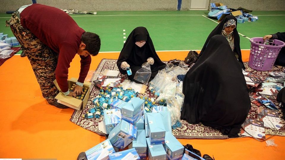 بسته بندی و توزیع ۵۰ هزار بسته بهداشتی در قم