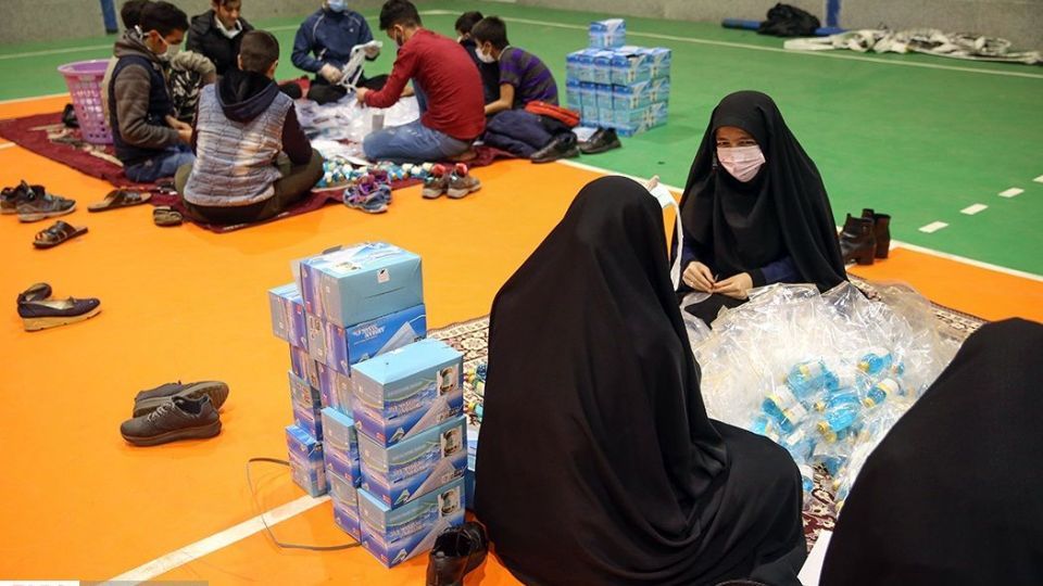 بسته بندی و توزیع ۵۰ هزار بسته بهداشتی در قم