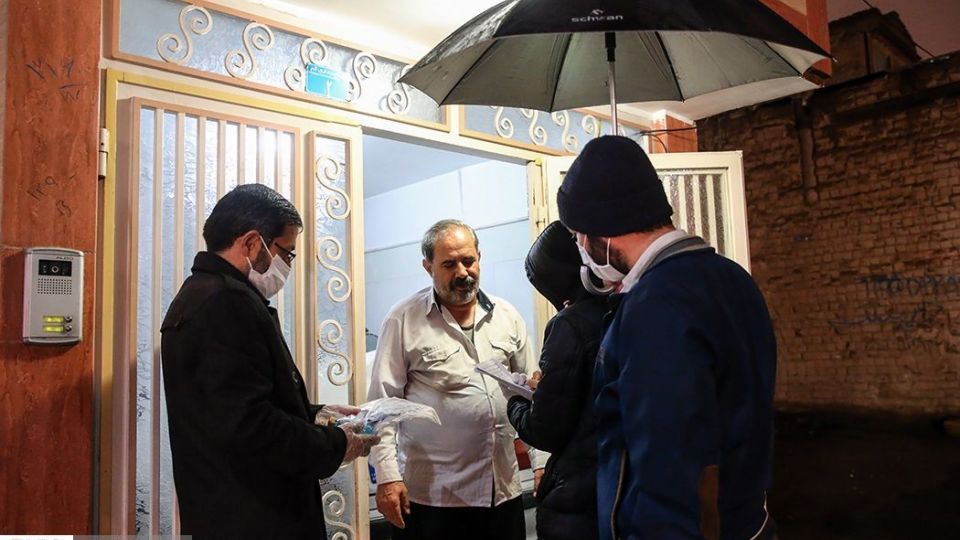 بسته بندی و توزیع ۵۰ هزار بسته بهداشتی در قم