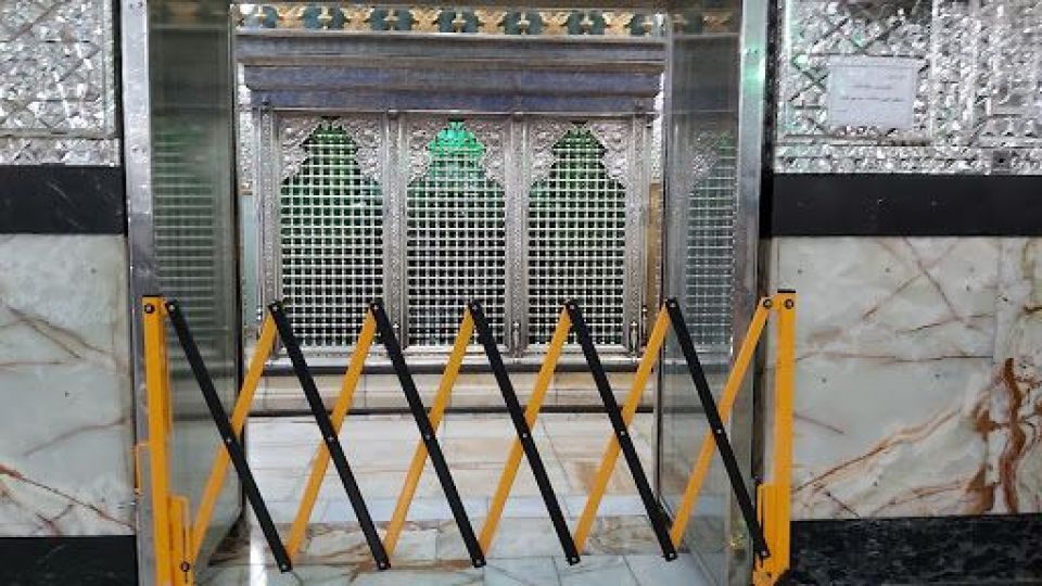 نقد عملکرد بعضی متولیان امور مذهبی در مواجهه با کرونا نقد عملکرد بعضی متولیان امور مذهبی در مواجهه با کرونا