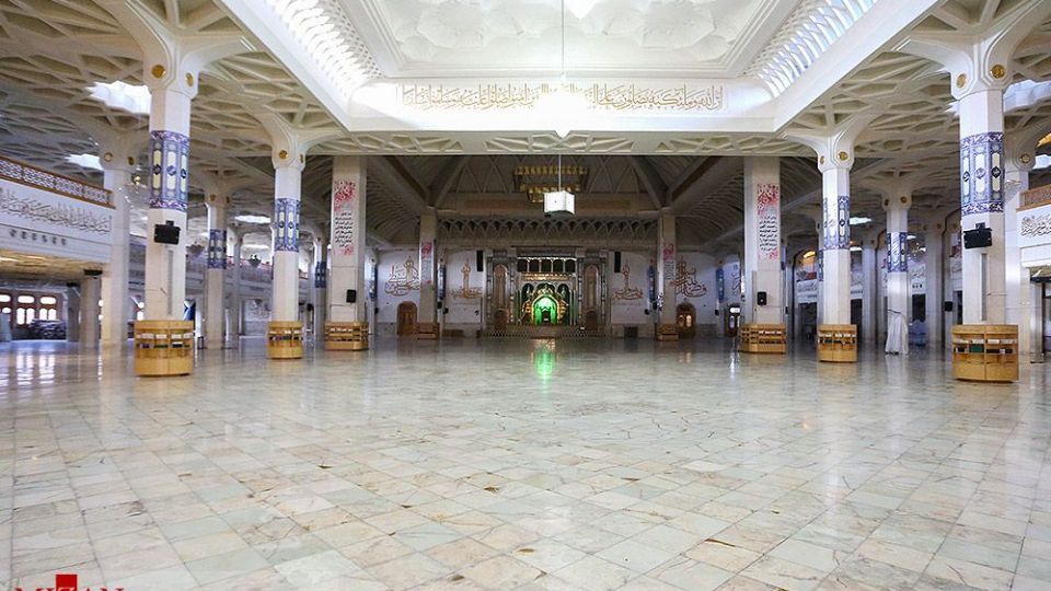 ضدعفونی کردن حرم مطهر حضرت فاطمه معصومه (س)