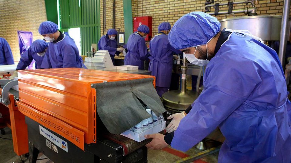 افتتاح خط تولید ماسک و مواد ضد عفونی در پالایشگاه نفت پارس