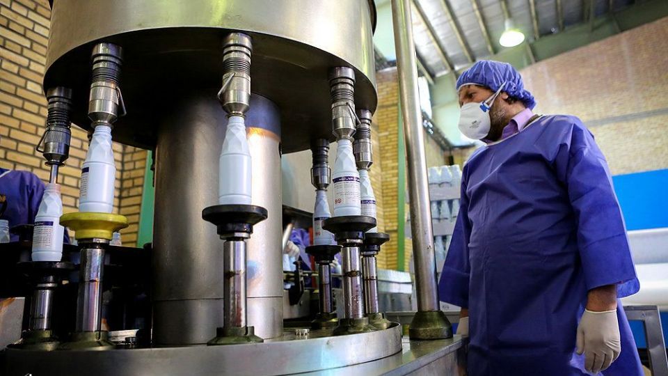 افتتاح خط تولید ماسک و مواد ضد عفونی در پالایشگاه نفت پارس